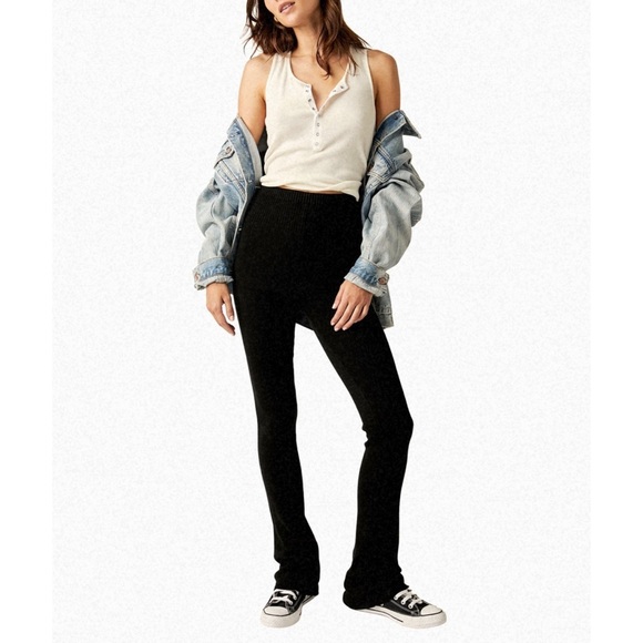 Size M Aritzia Golden Black Stretchy Pants - Picture 1 of 4